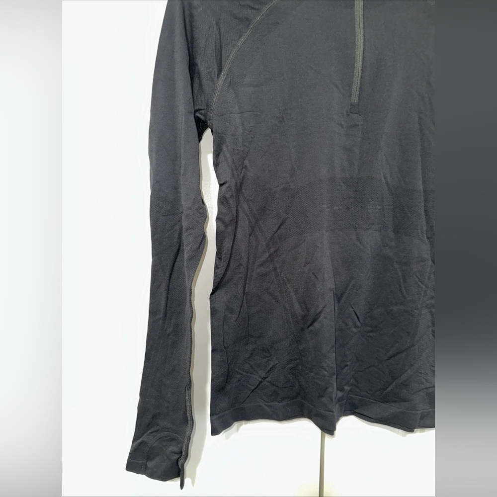 Athleta Momentum 1/2 Zip Solid Lightweight Workout Shirt M NWT - Picture 3 of 5